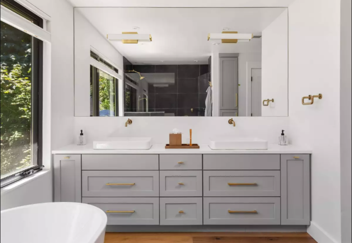 Rénovation de salle de bain, Laval